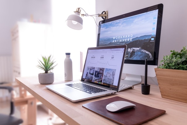 Clean Modern Desk Setup