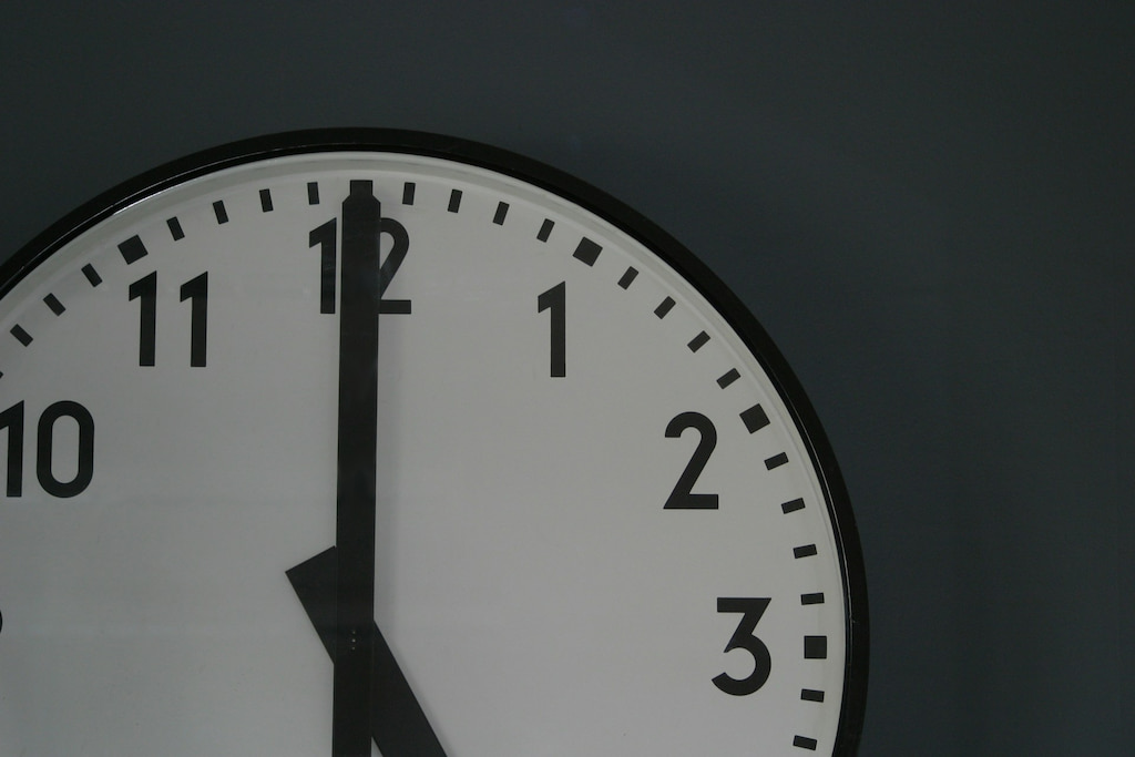 what is the best time clock app for small business: explore 8 best options