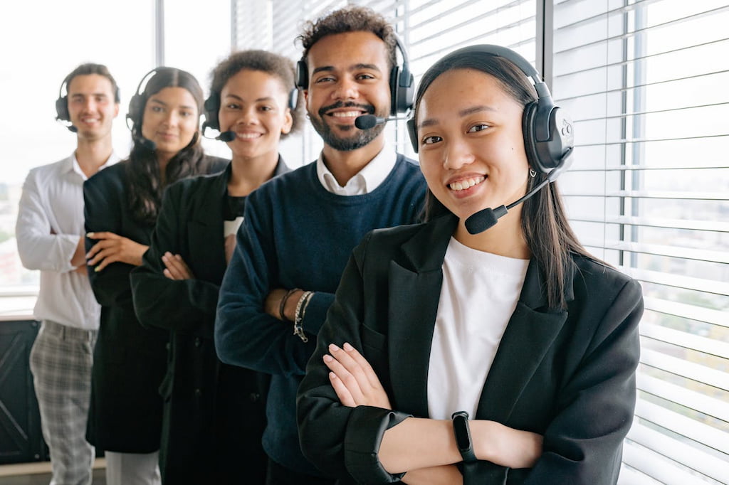 call center management: key roles, strategies, and best practices