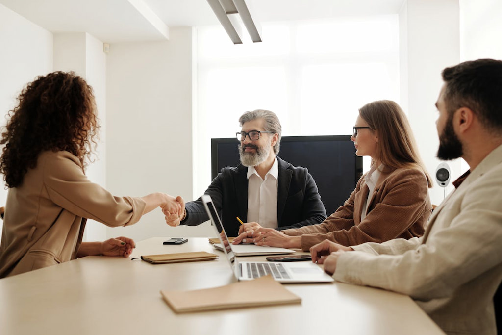 20 best hr analytics tools in 2025 (free, predictive & ai-powered)