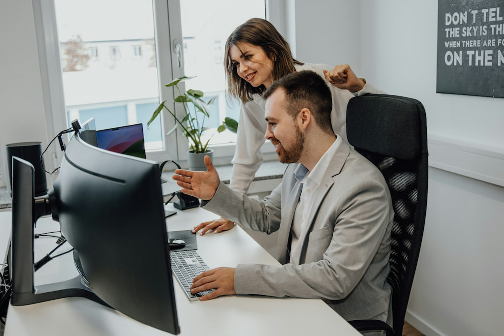 time tracking without the revolt: how to get team buy-in